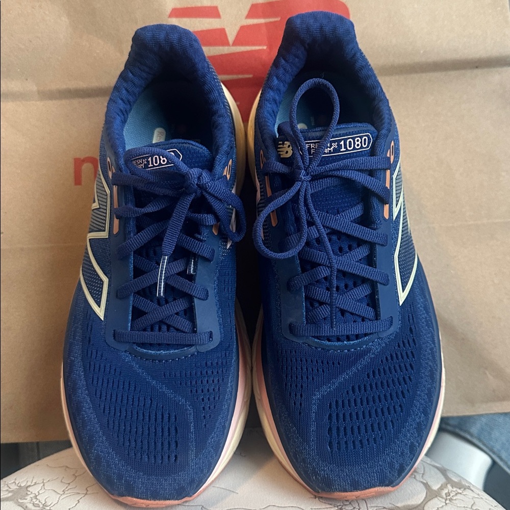 New Balance fresh foam 1080 running walking shoes size 6.5 - Picture 3 of 11
